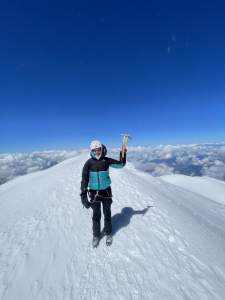 Constance Schaerer au sommet du Mont Blanc