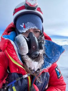 Constance Schaerer au sommet de l'Everest
